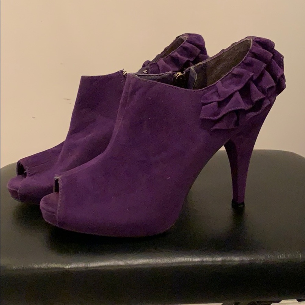 Peep toe suede booties